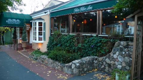 Glen Ellen Inn Oyster Grill and Martini Bar, CA 95442 - Sonoma Wine Country